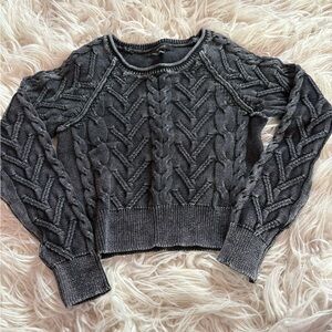 NWOT Forever 21 cropped cable-knit sweater small